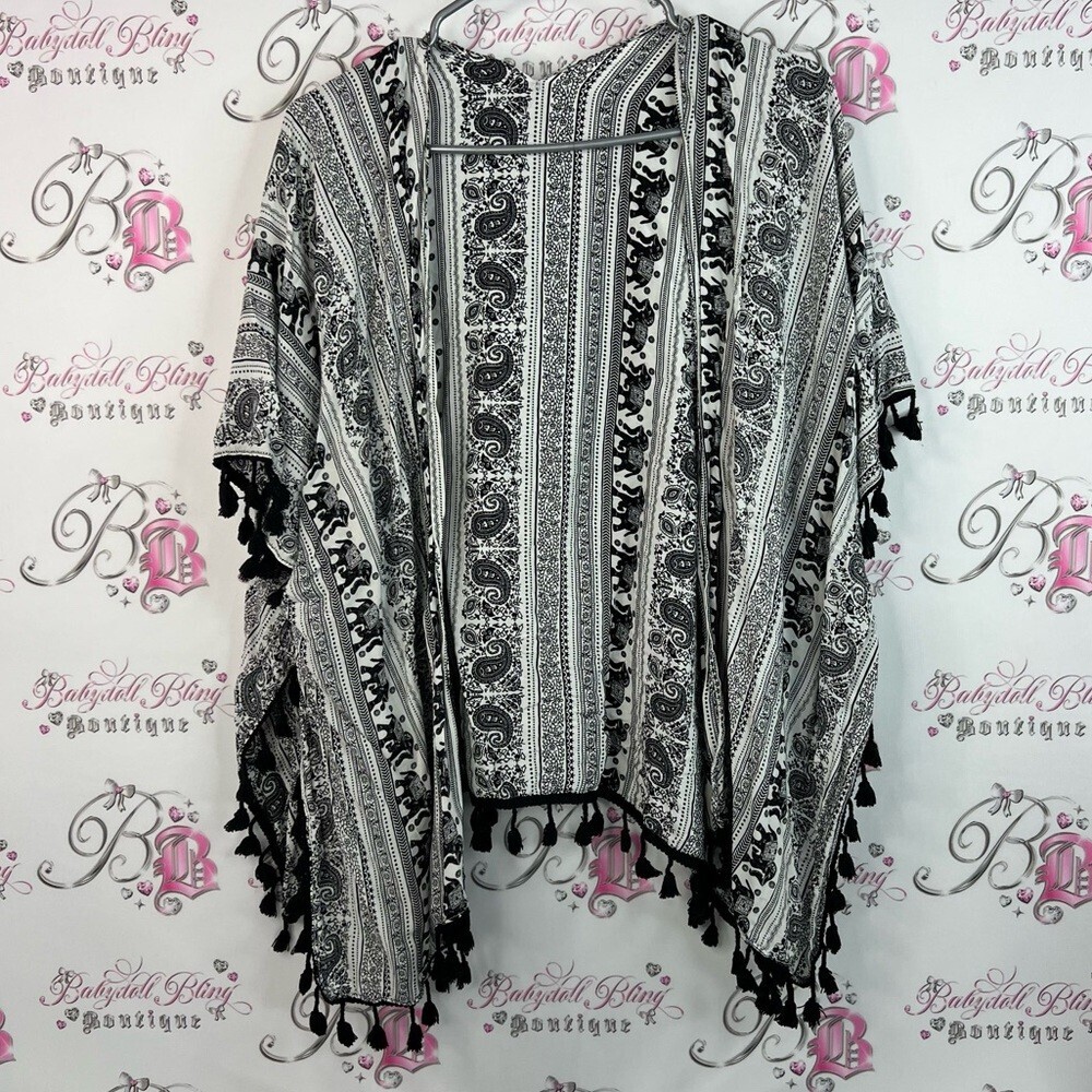 Cardigan elephants Thailand 🇹🇭 Black and White Patterned Kimono with Tassels